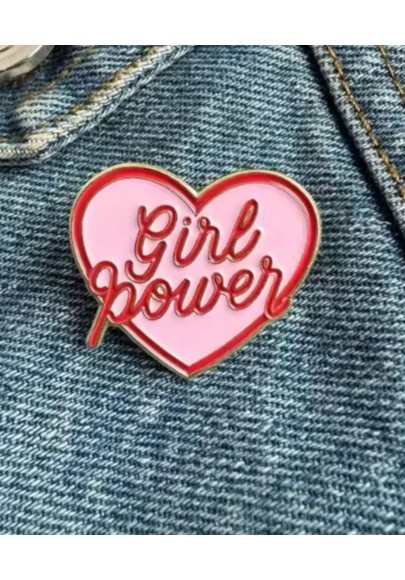 Pin's Girl power coeur